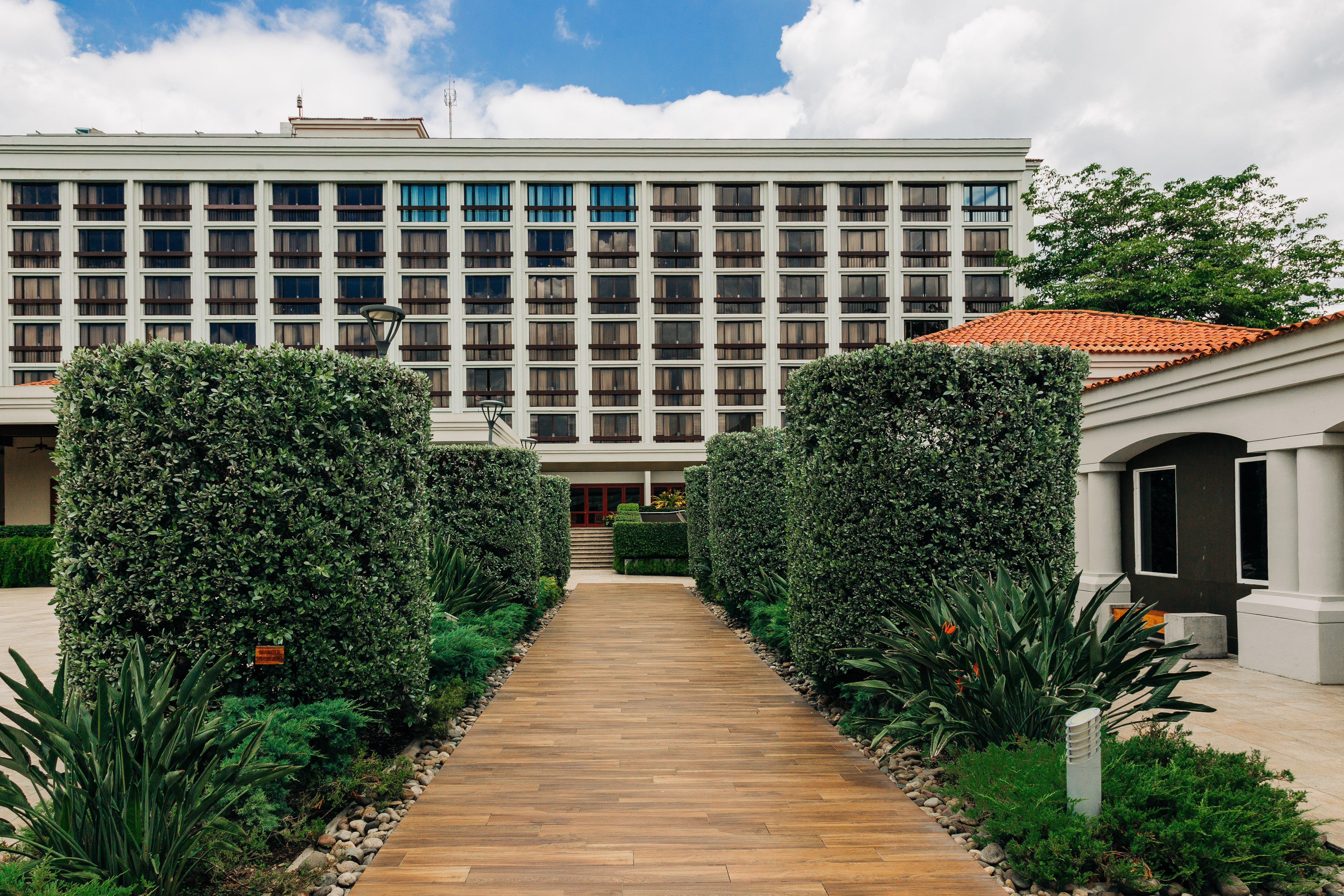 Отель Hilton Сан-Сальвадор Экстерьер фото